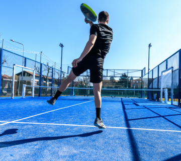 Outsmart opponents in padel